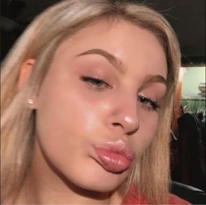 Meet your Posher, Ann